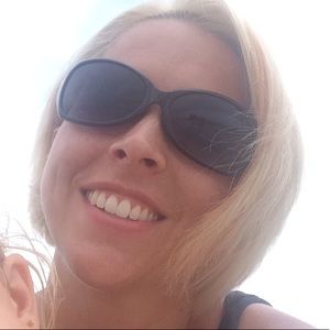 Meet your Posher, Renee